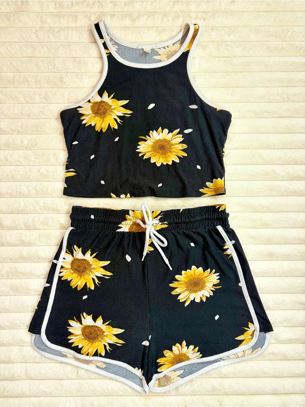 Sunflower Print Black Crop Tank & Shorts Set Size M Soft - Picture 1 of 5